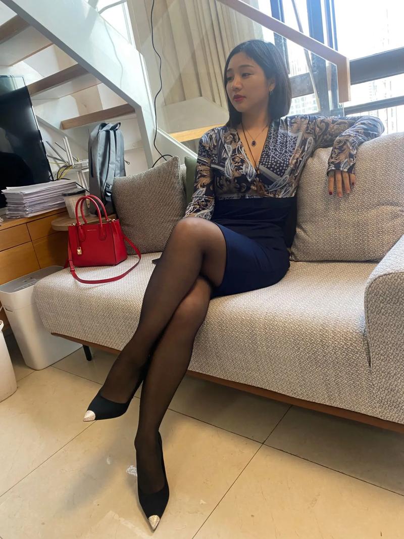 美女扒开穴的相关介绍