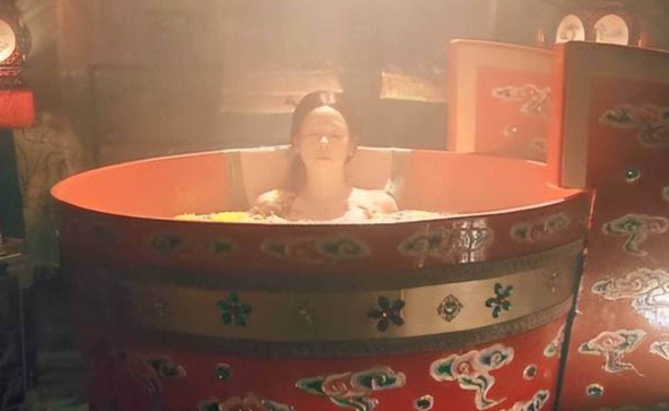 人妻少妇aaaa的相关介绍