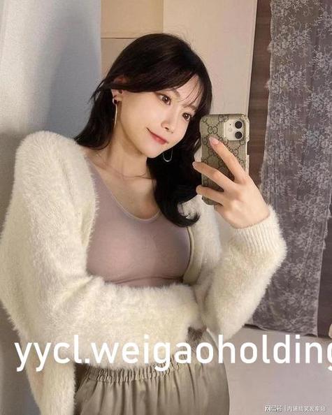 精品二区偷拍少妇在线的相关介绍