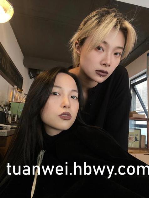 伊人影院4800的相关介绍