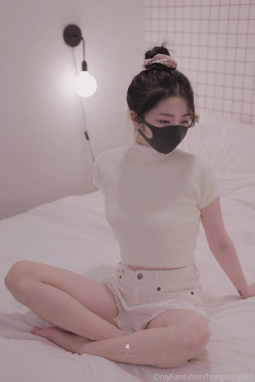 少妇大尺度写真私密照的相关介绍