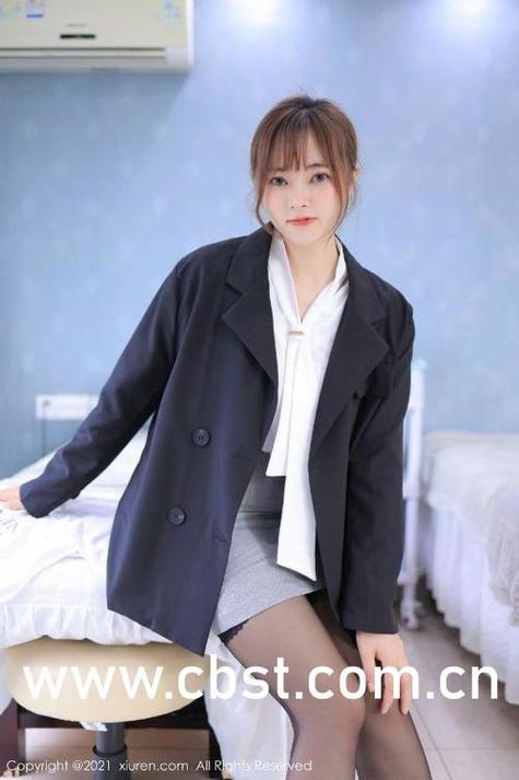 一边舔一边摸视频的相关介绍
