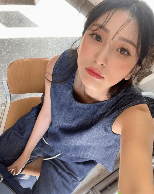 在线人妻熟女的相关介绍