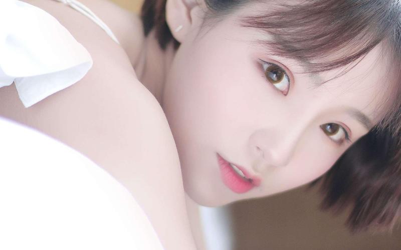 51精品少妇人妻av的相关介绍