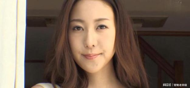 美女大尺度私房写真的相关介绍