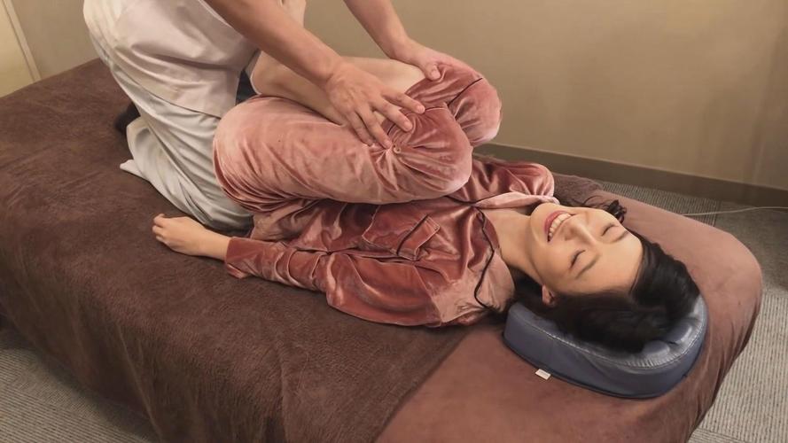 女性尿道口有淡黄色分泌物的相关介绍