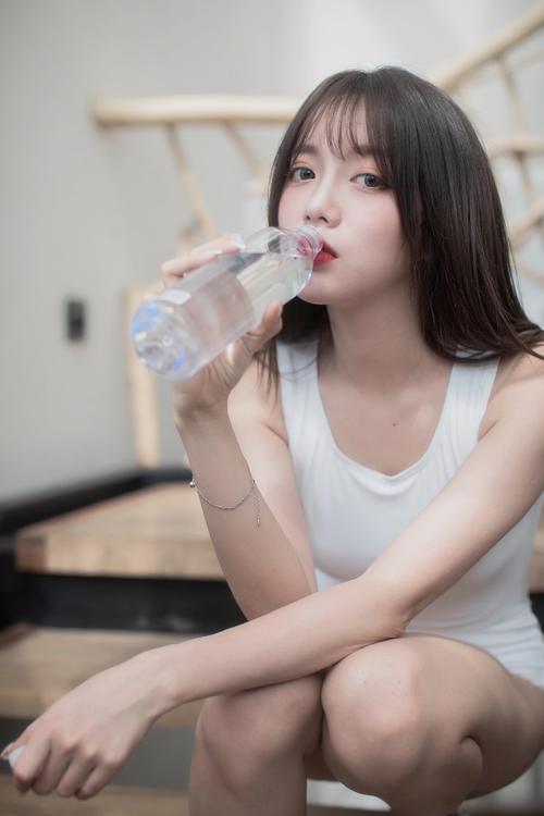 狗狗后腿毛掉秃一片的相关介绍