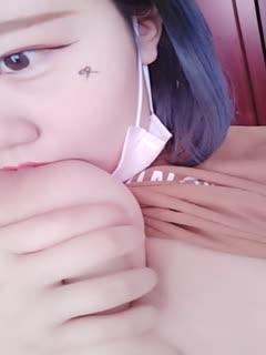 搭讪熟女中出的相关介绍