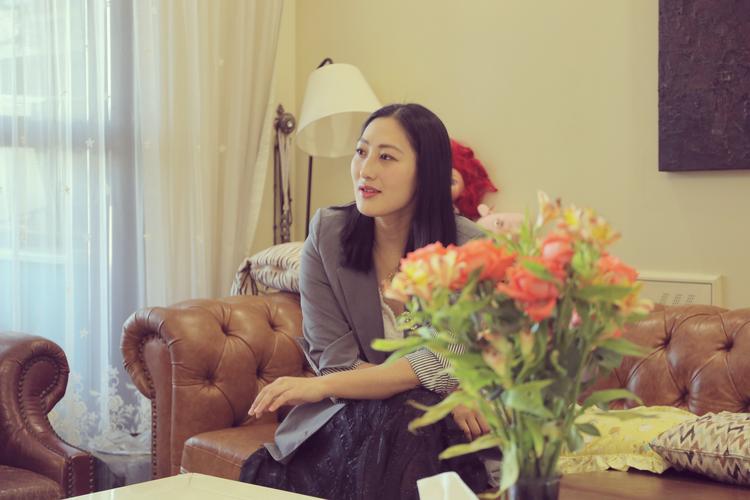 亚洲第一人妻少妇的相关介绍