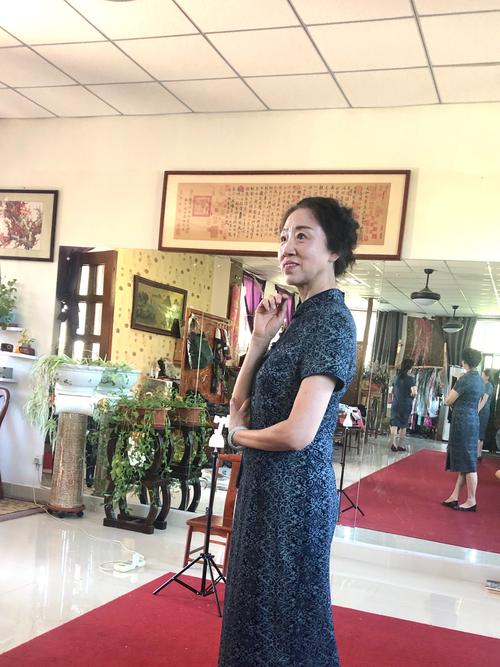 和美女老师啪啪啪的相关介绍