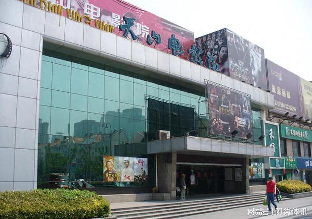熟女少妇人妻第一页的相关介绍