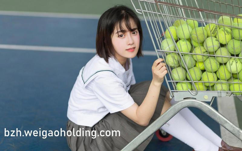 操美女老师视频的相关介绍
