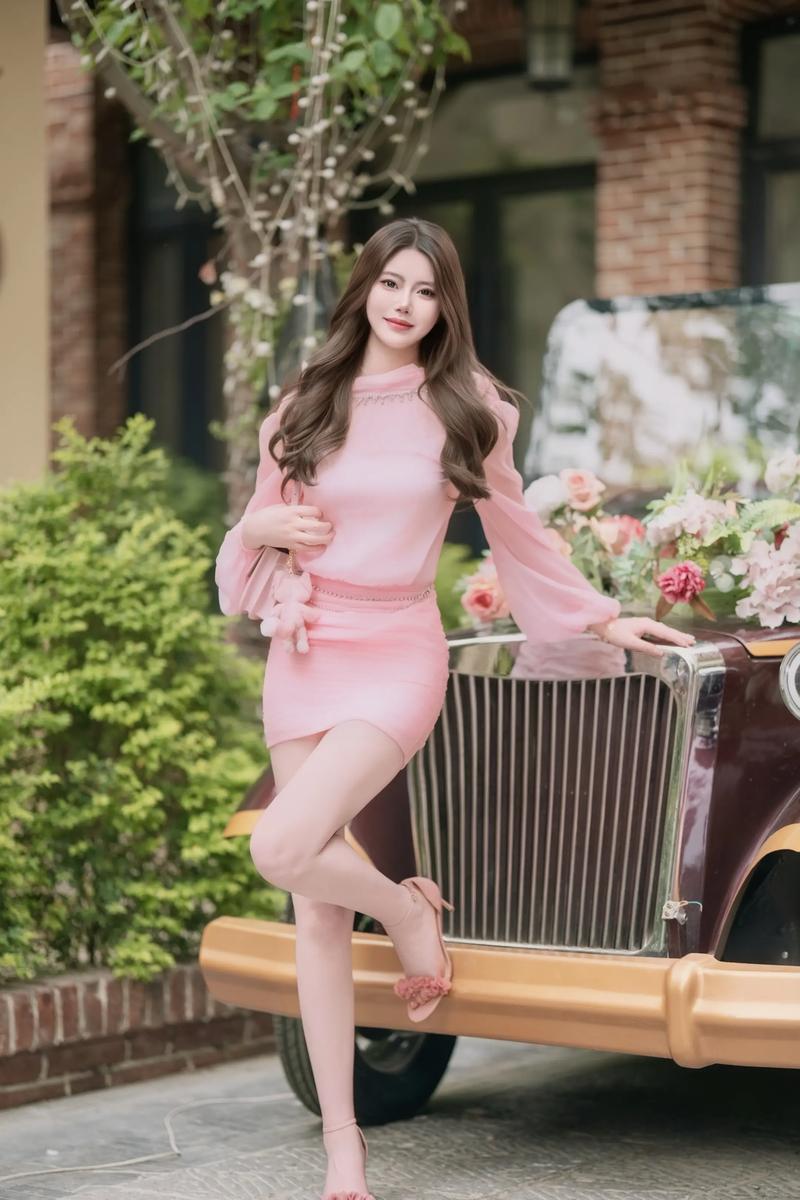 女生白色分泌物有点发黄正常吗的相关介绍