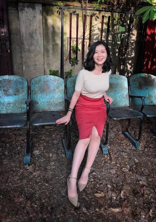 偷拍操老女人bavbav的相关介绍