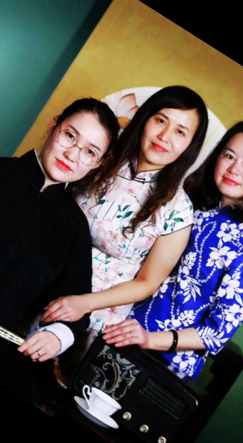 白丝少妇av的相关介绍