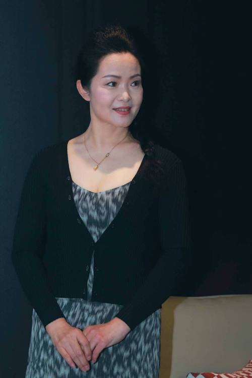 奚梦瑶早期大尺度写真的相关介绍